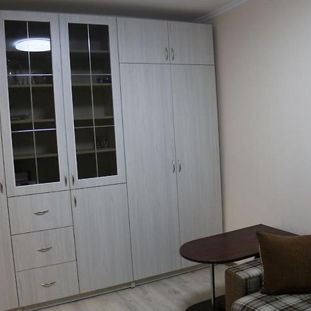 Смарт-Квартира На Юності فينيتسا المظهر الخارجي الصورة